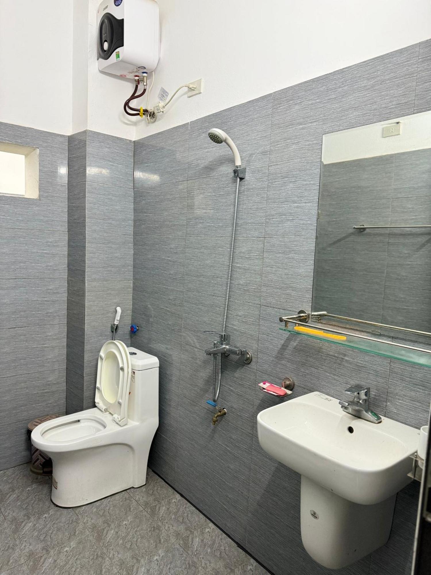 Hotel Minh Thang Nho Quan Экстерьер фото